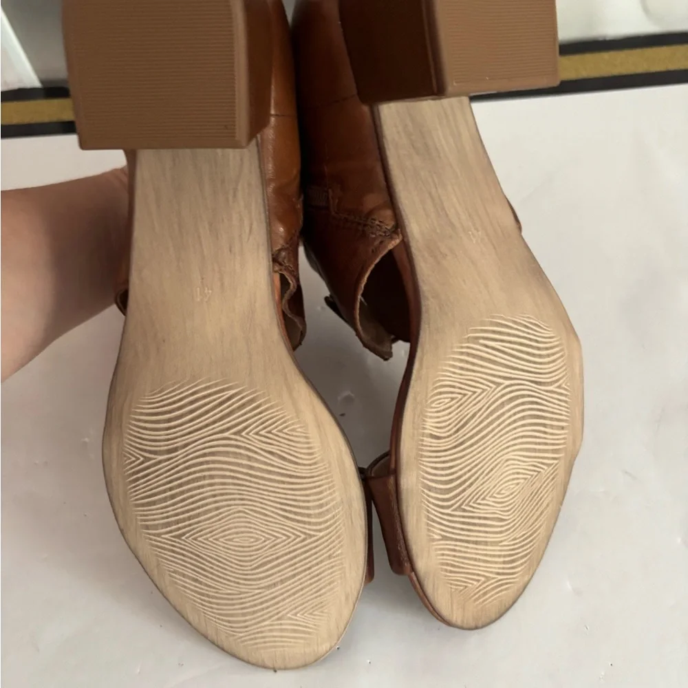 Miz Mooz brandy leather Azavea heeled sandals - Picture 7 of 14